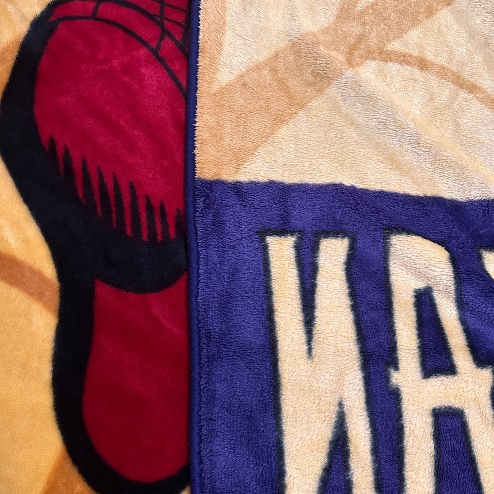 Spiderman Vintage 2000’s Acrylic Twin Size Plush Kids Blanket - Picture 3 of 5